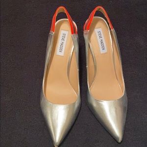 Silver Steve Madden Pump